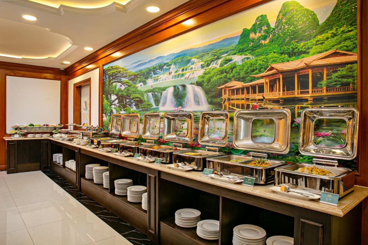 Santa Luxury Hotel Da Nang Exterior photo