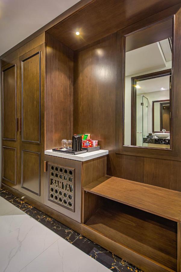 Santa Luxury Hotel Da Nang Exterior photo