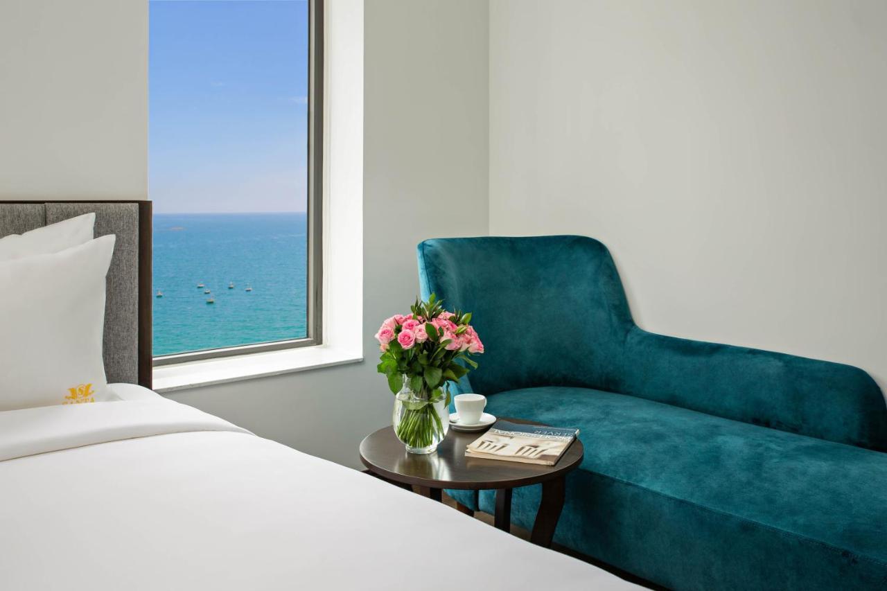 Santa Luxury Hotel Da Nang Exterior photo